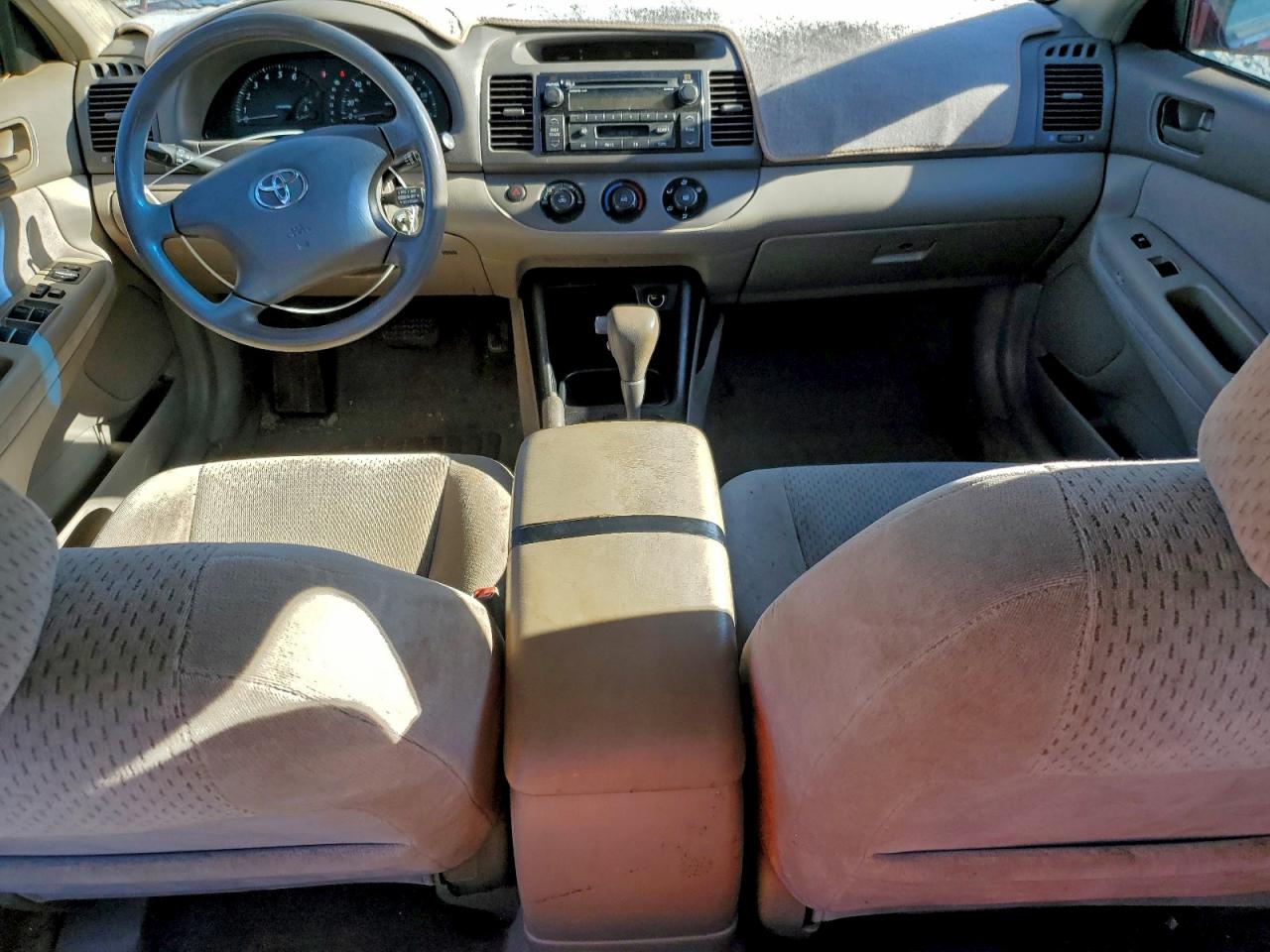 2003 TOYOTA CAMRY LE photo 15