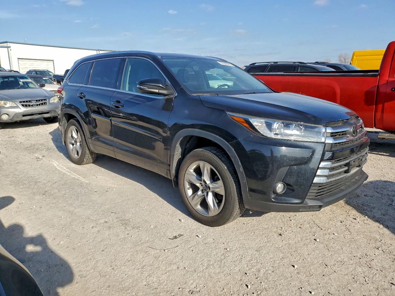 2018 TOYOTA HIGHLANDER LIMITED photo 10