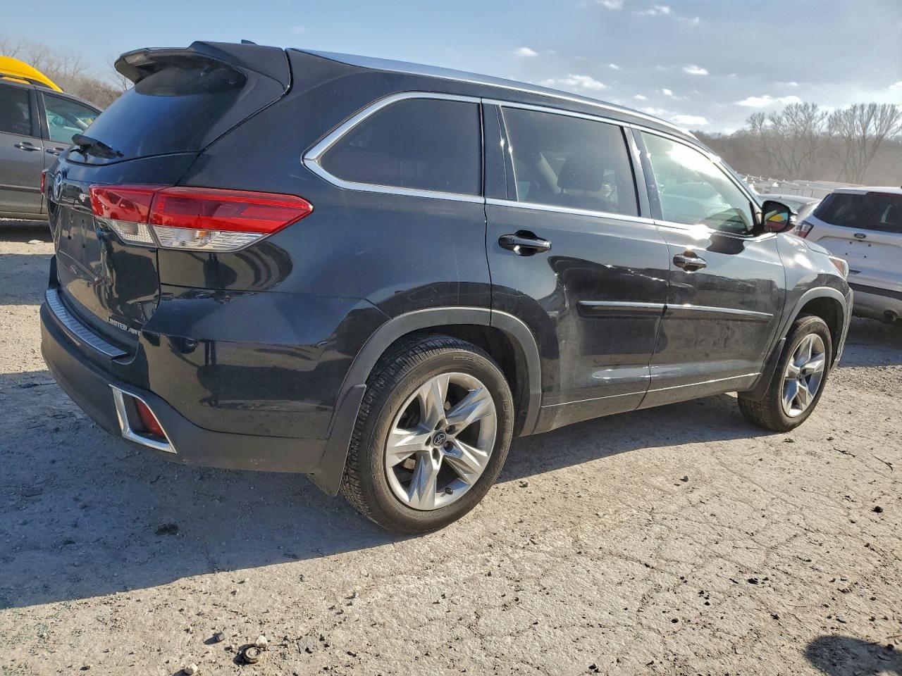 2018 TOYOTA HIGHLANDER LIMITED photo 7