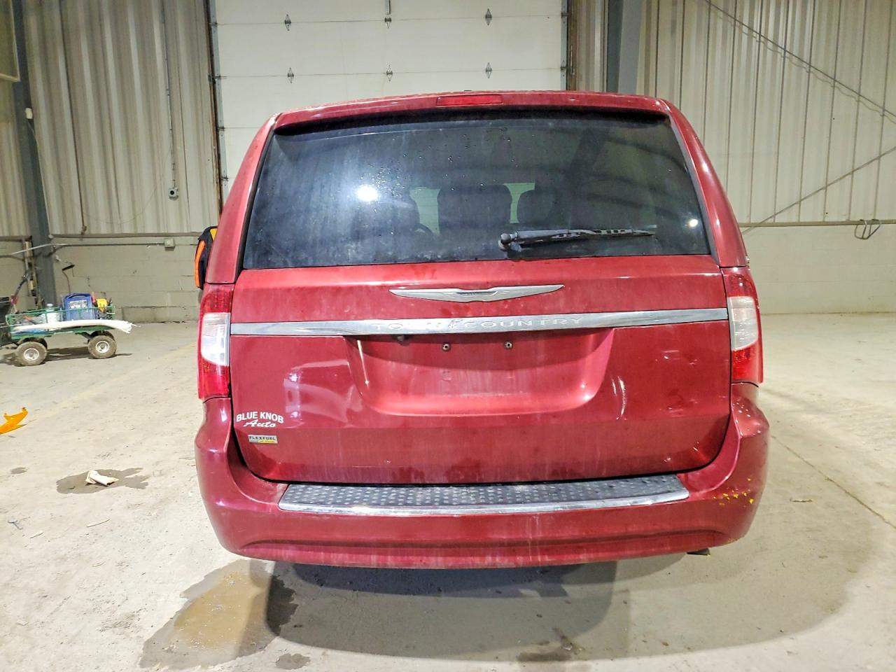 2013 CHRYSLER TOWN & COUNTRY TOURING photo 16