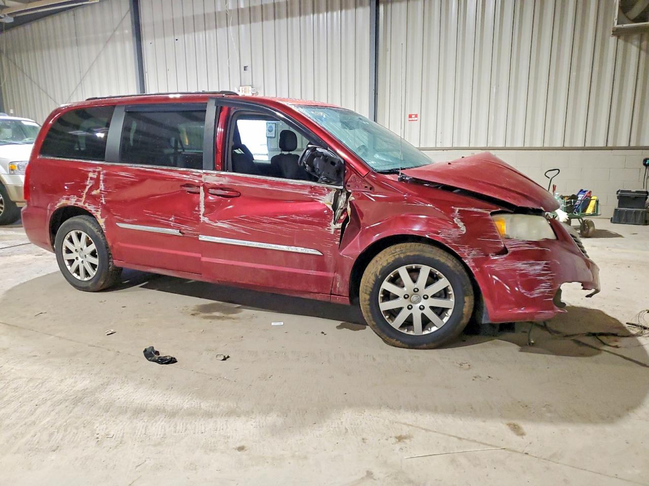 2013 CHRYSLER TOWN & COUNTRY TOURING photo 10