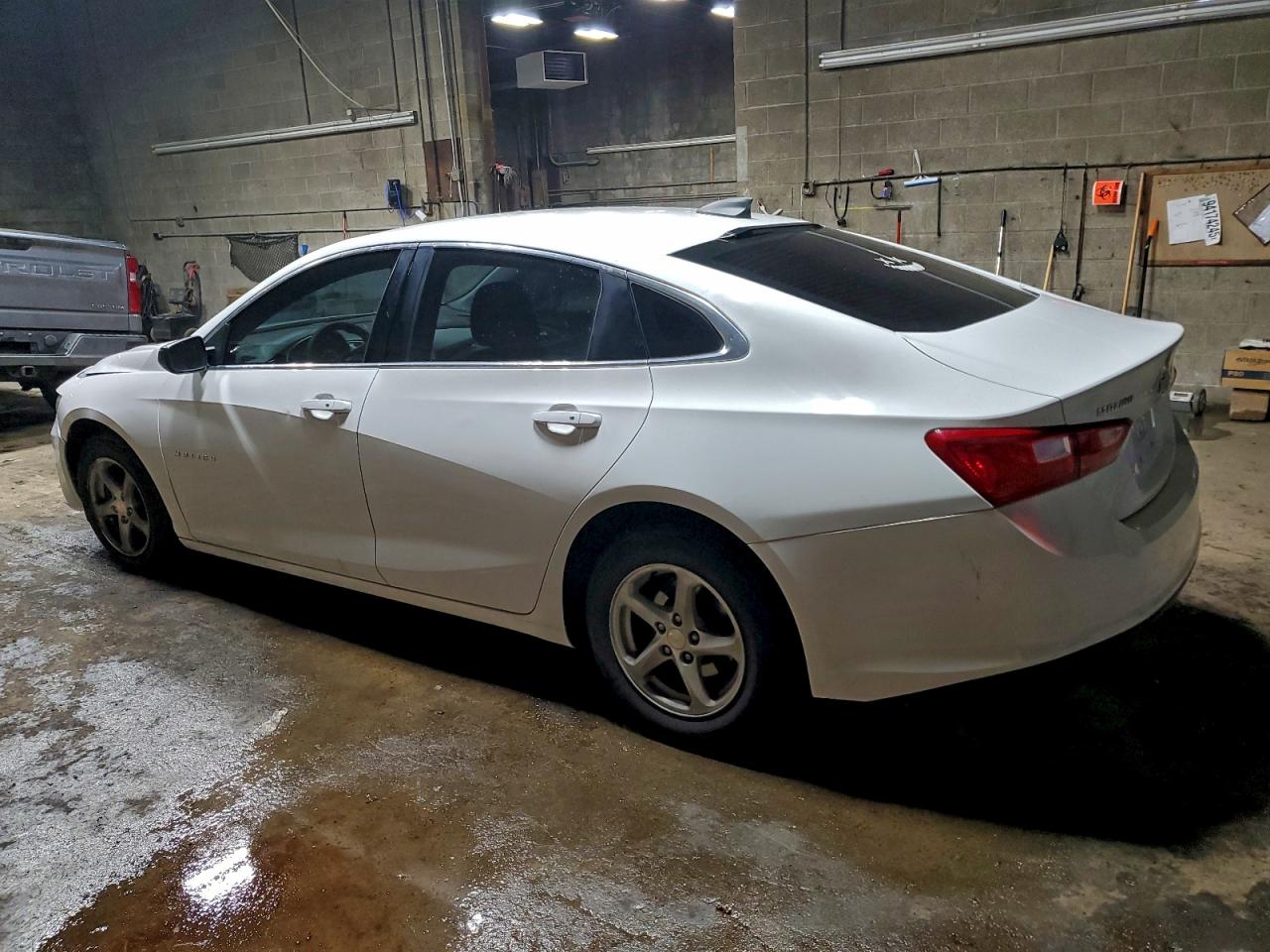 2017 CHEVROLET MALIBU LS photo 3