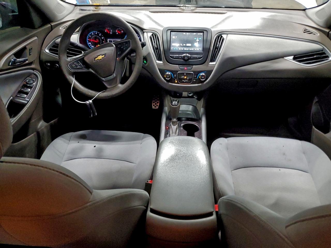 2017 CHEVROLET MALIBU LS photo 15