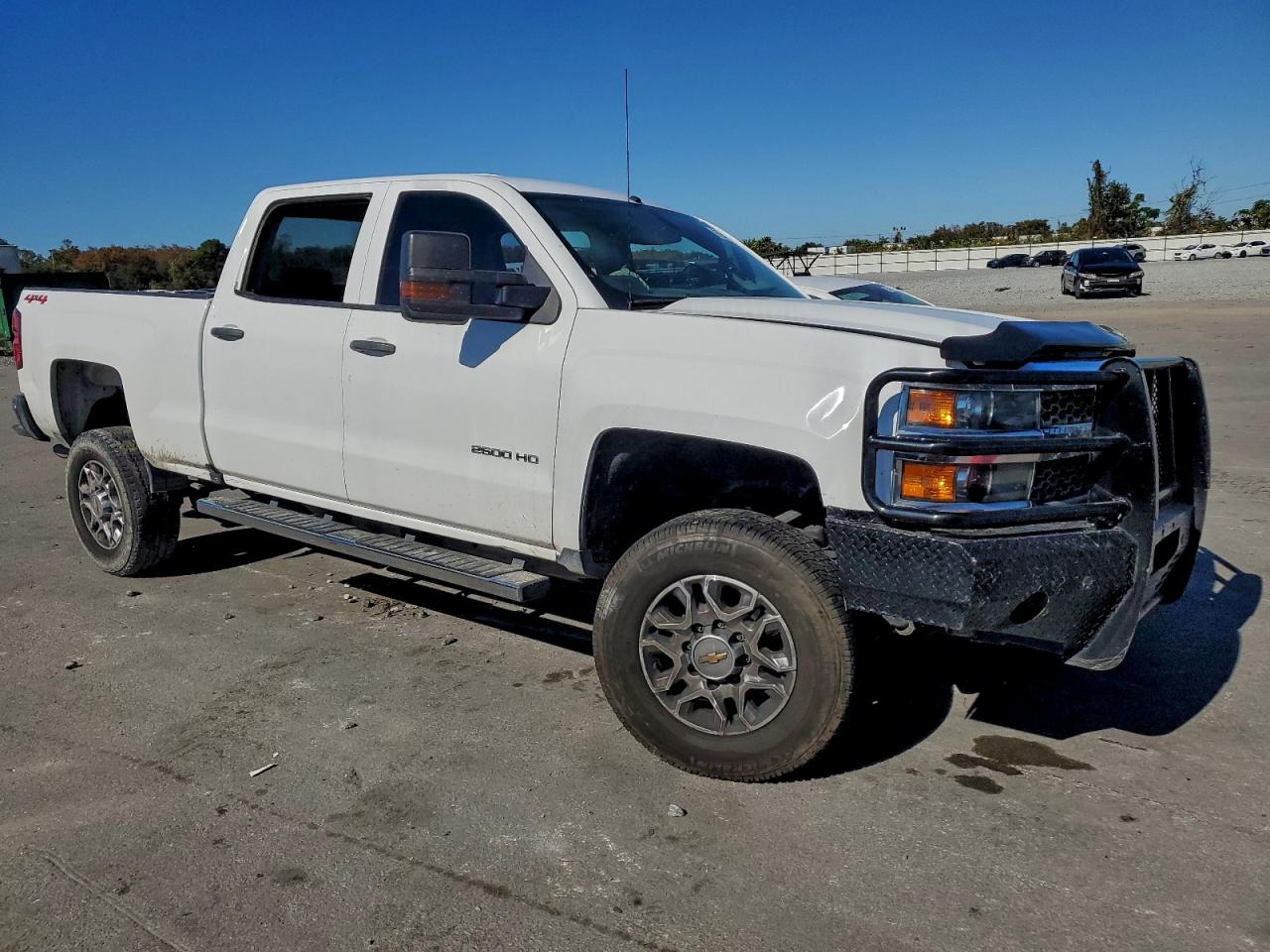 2019 CHEVROLET SILVERADO K2500 HEAVY DUTY photo 7