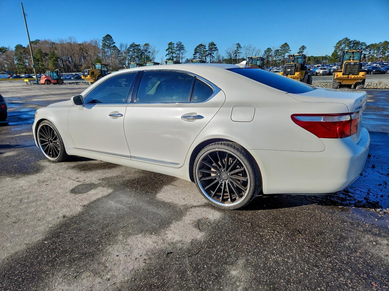 2008 LEXUS LS 460L photo 4