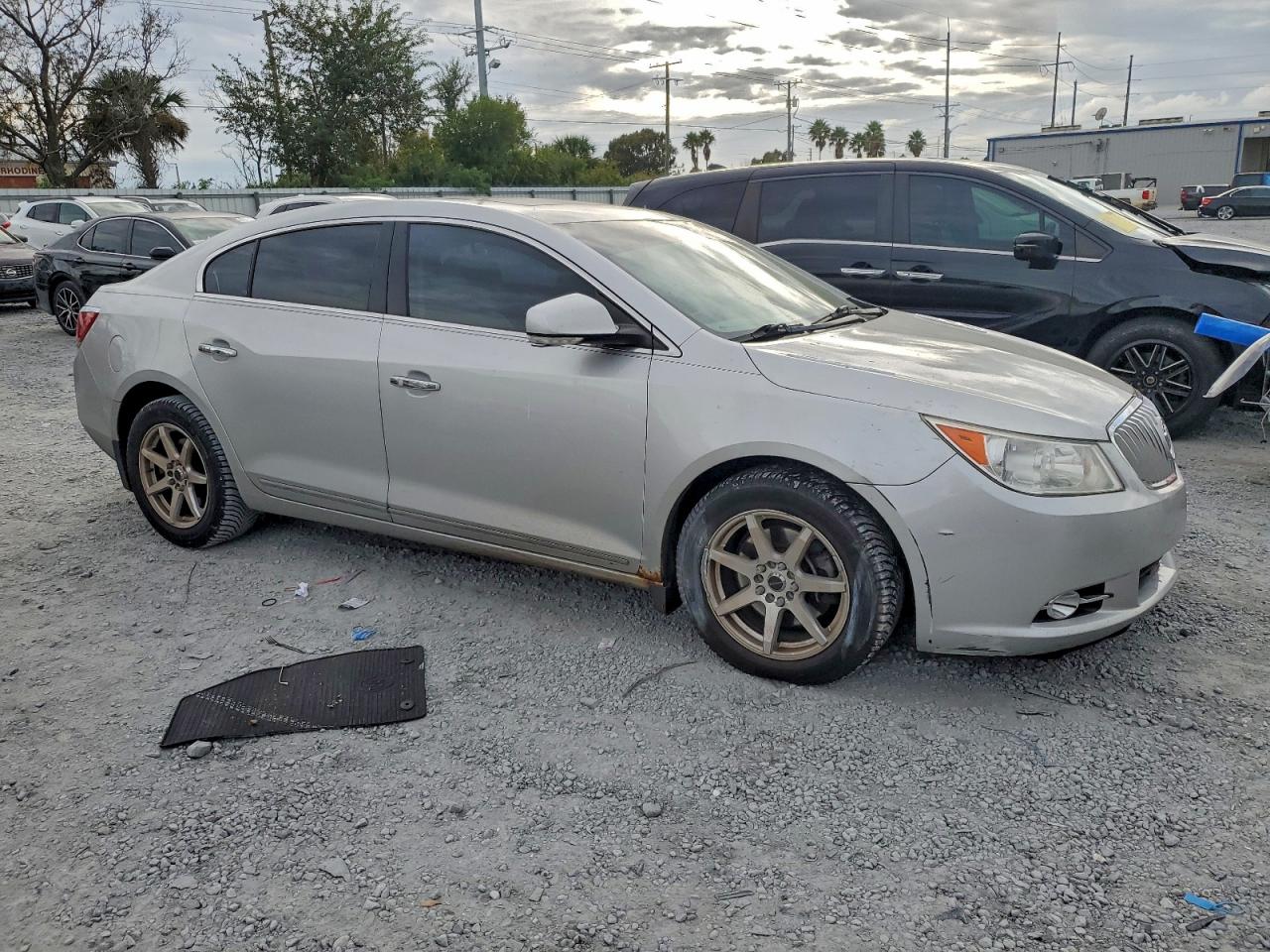2010 BUICK LACROSSE CXS photo 10