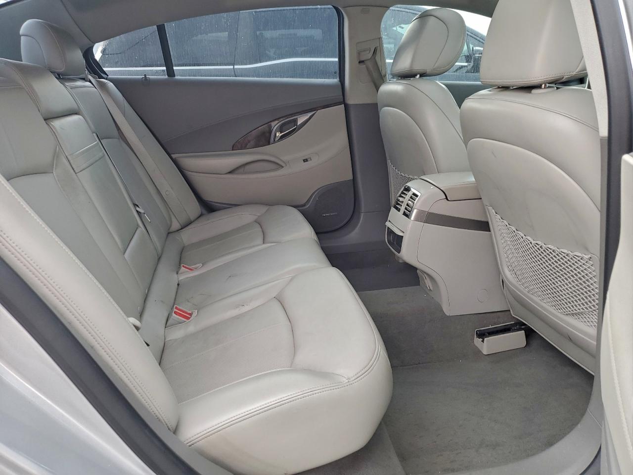 2010 BUICK LACROSSE CXS photo 28