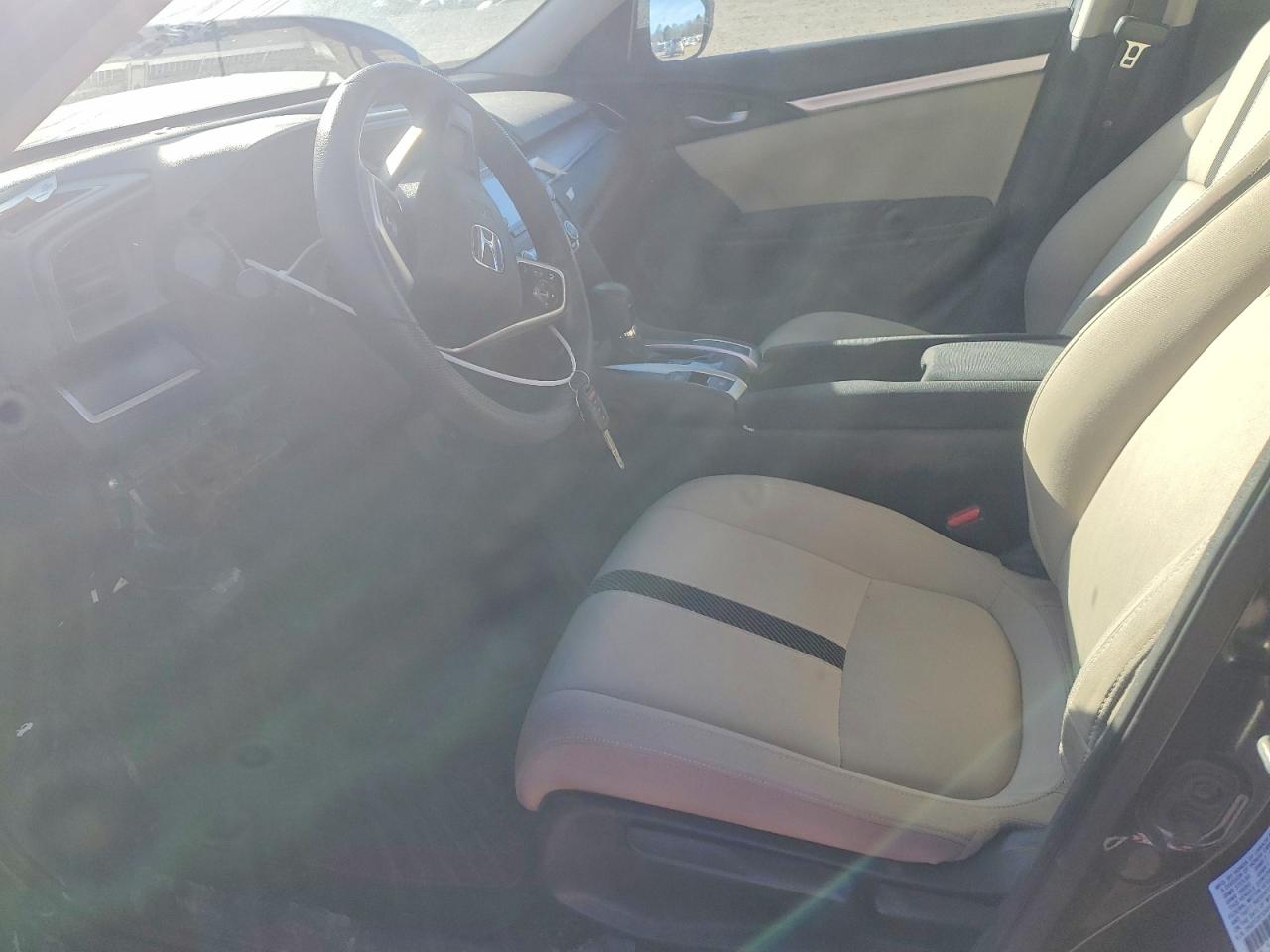 2016 HONDA CIVIC LX photo 13