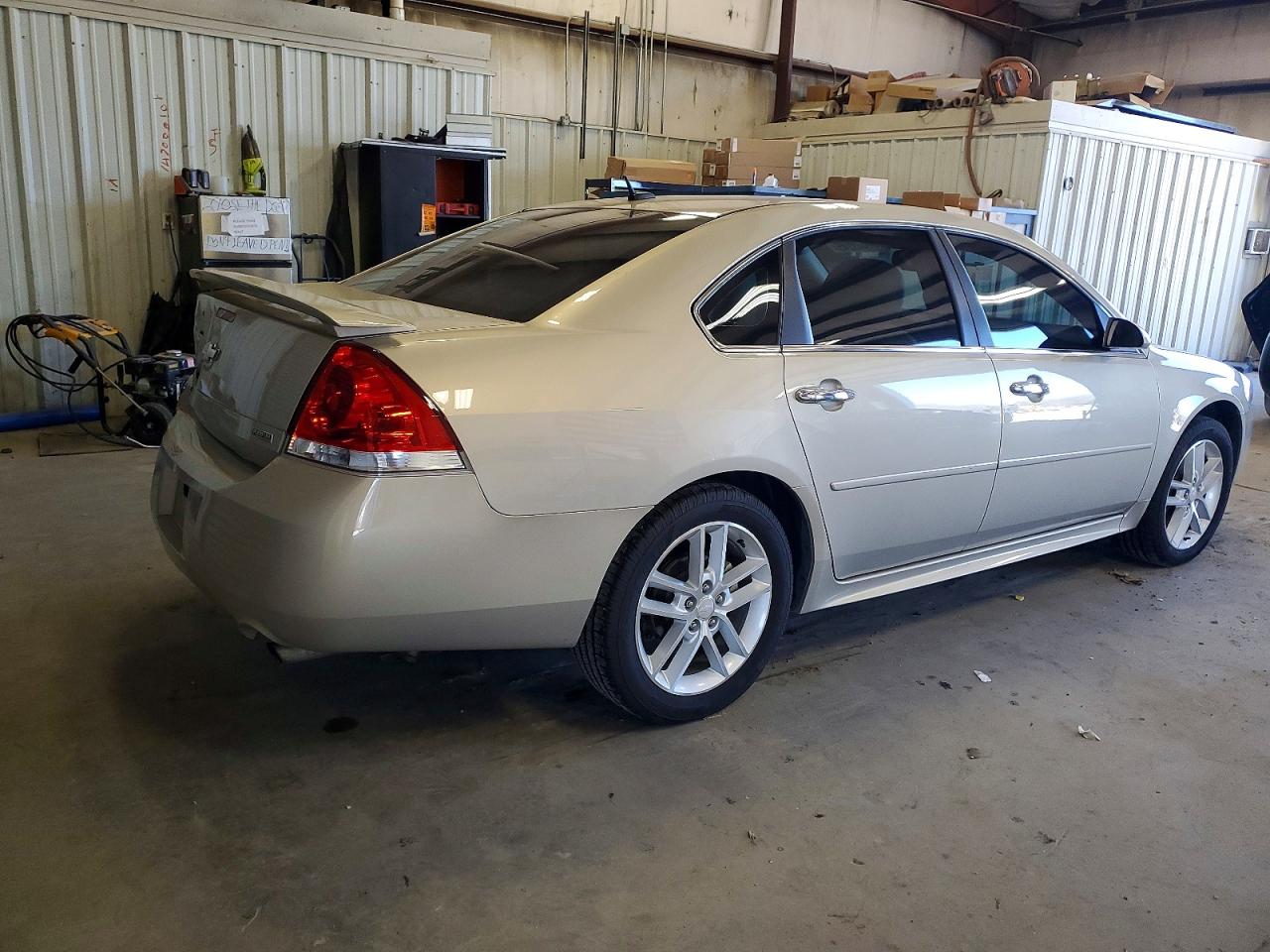 2012 CHEVROLET IMPALA LTZ photo 3