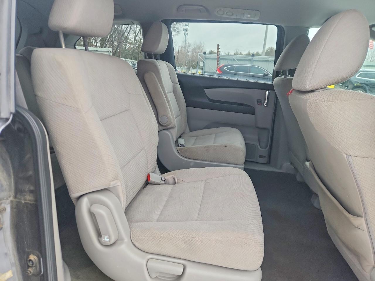 2016 HONDA ODYSSEY LX photo 11
