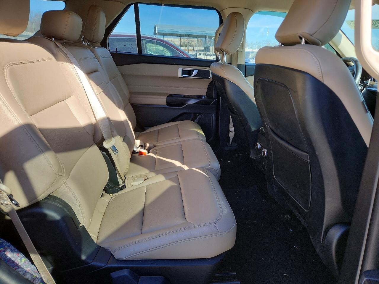 2020 FORD EXPLORER XLT photo 28