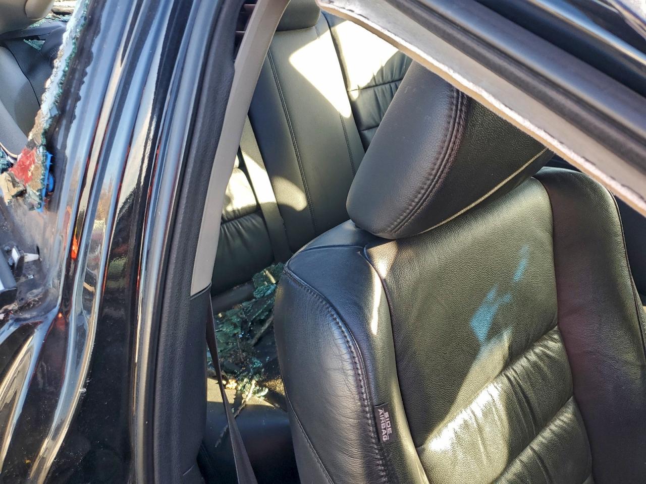 2011 HONDA ACCORD EXL photo 28