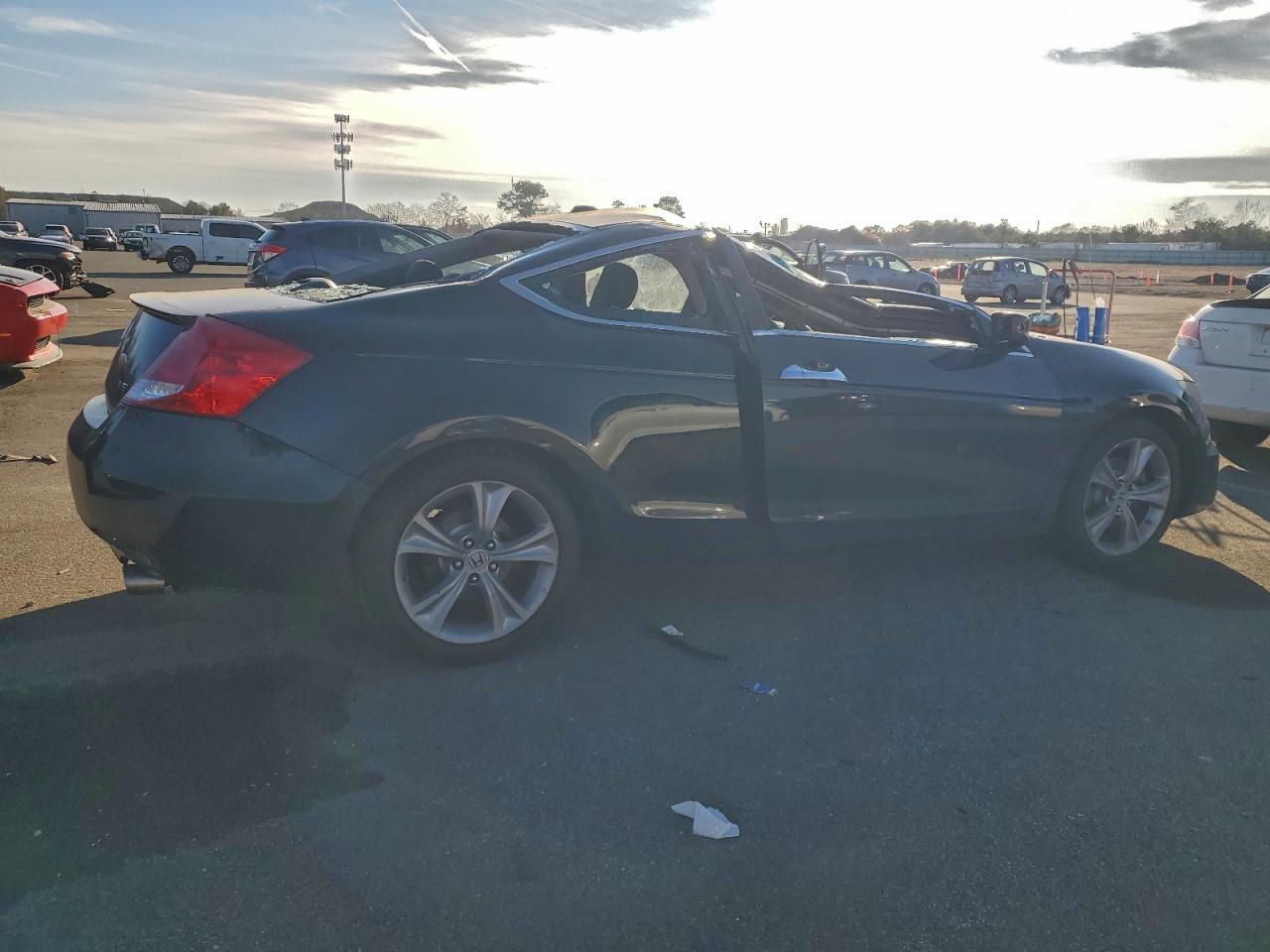 2011 HONDA ACCORD EXL photo 7