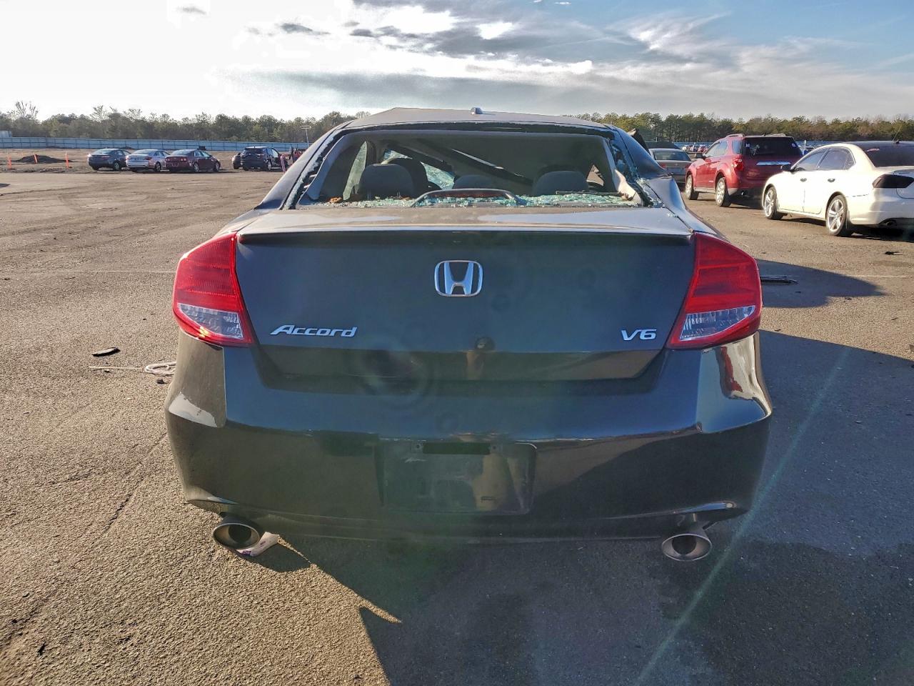 2011 HONDA ACCORD EXL photo 16