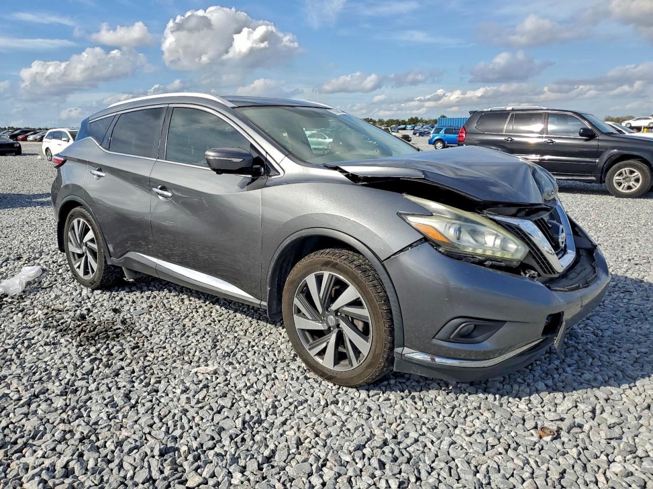 2015 NISSAN MURANO S photo 4