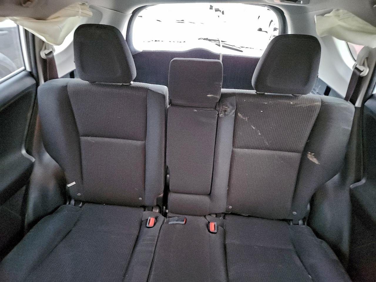 2017 TOYOTA RAV4 LE photo 28