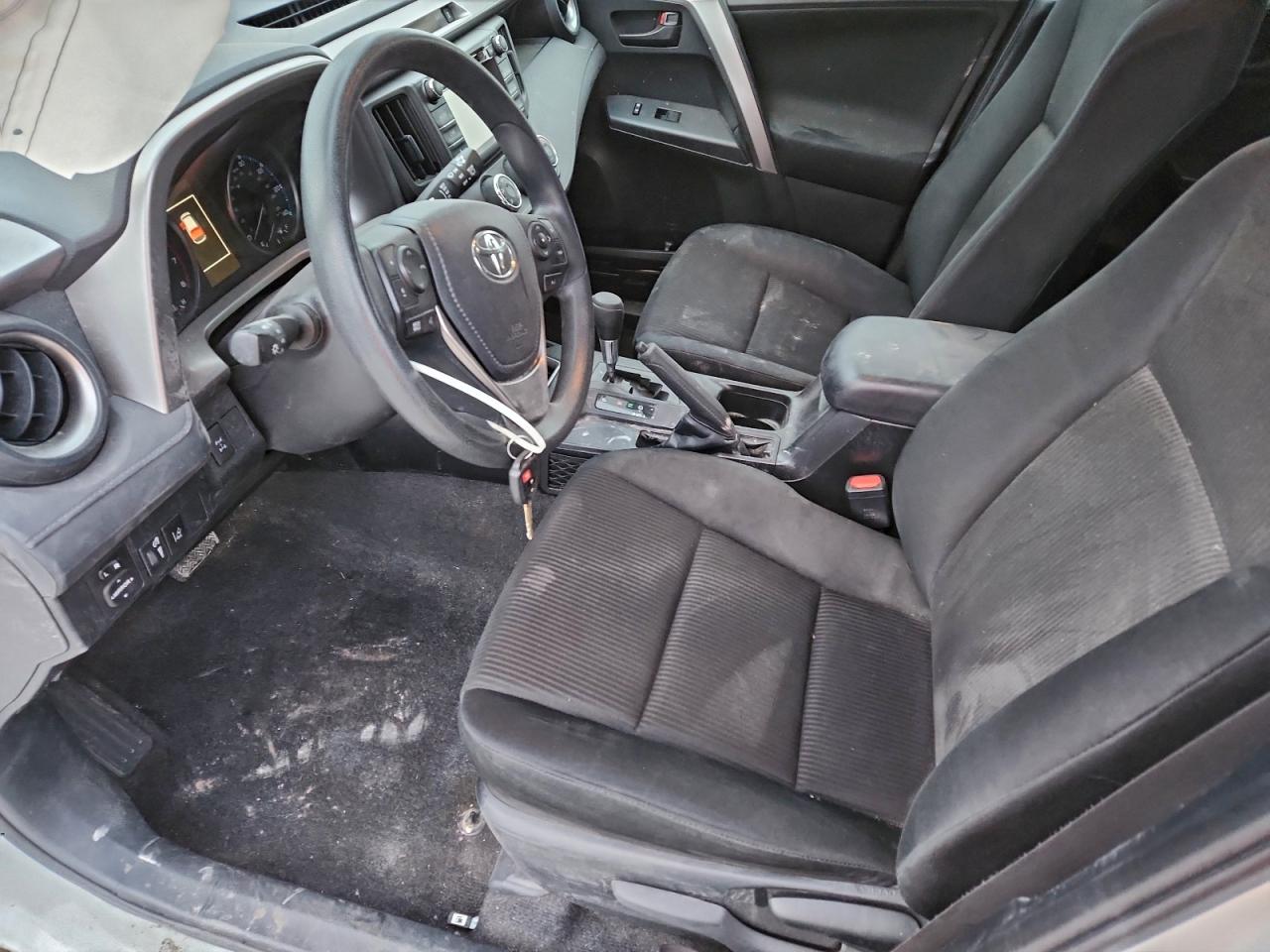 2017 TOYOTA RAV4 LE photo 19