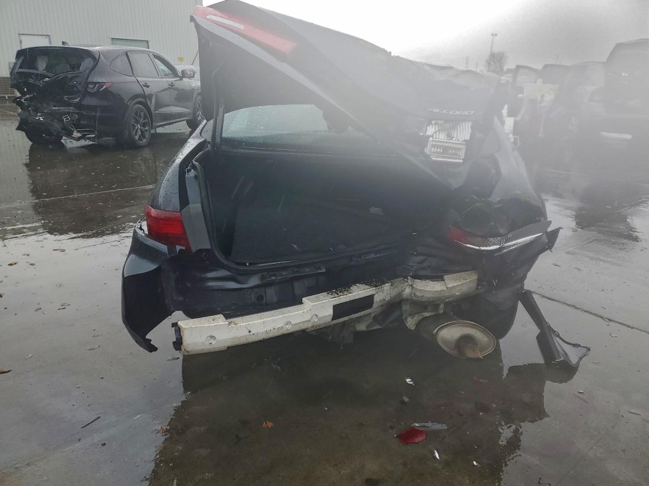 2005 HONDA ACCORD LX photo 6