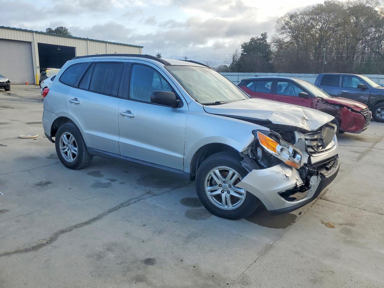 2010 HYUNDAI SANTA FE GLS photo 4