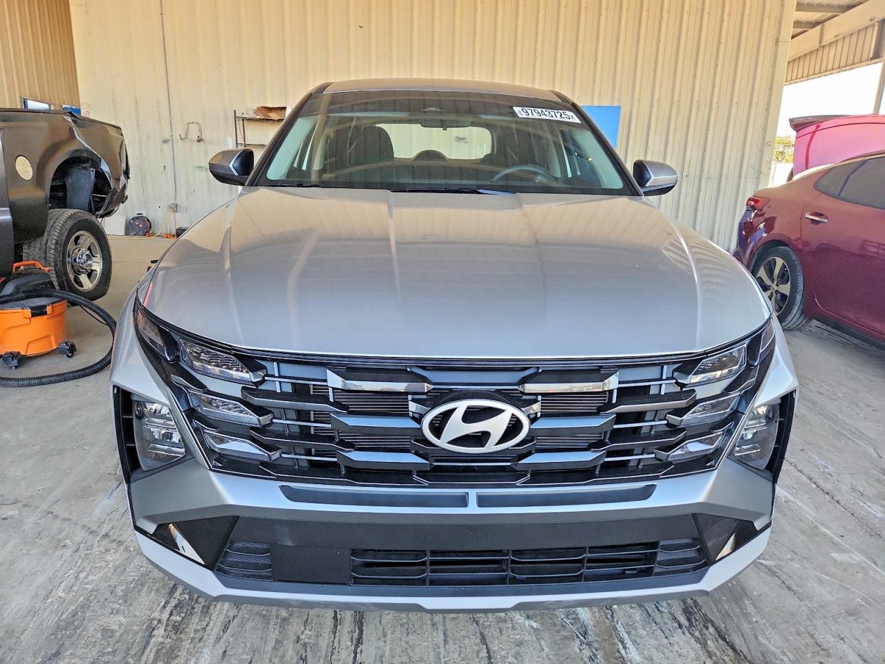 2025 HYUNDAI TUCSON SE photo 9