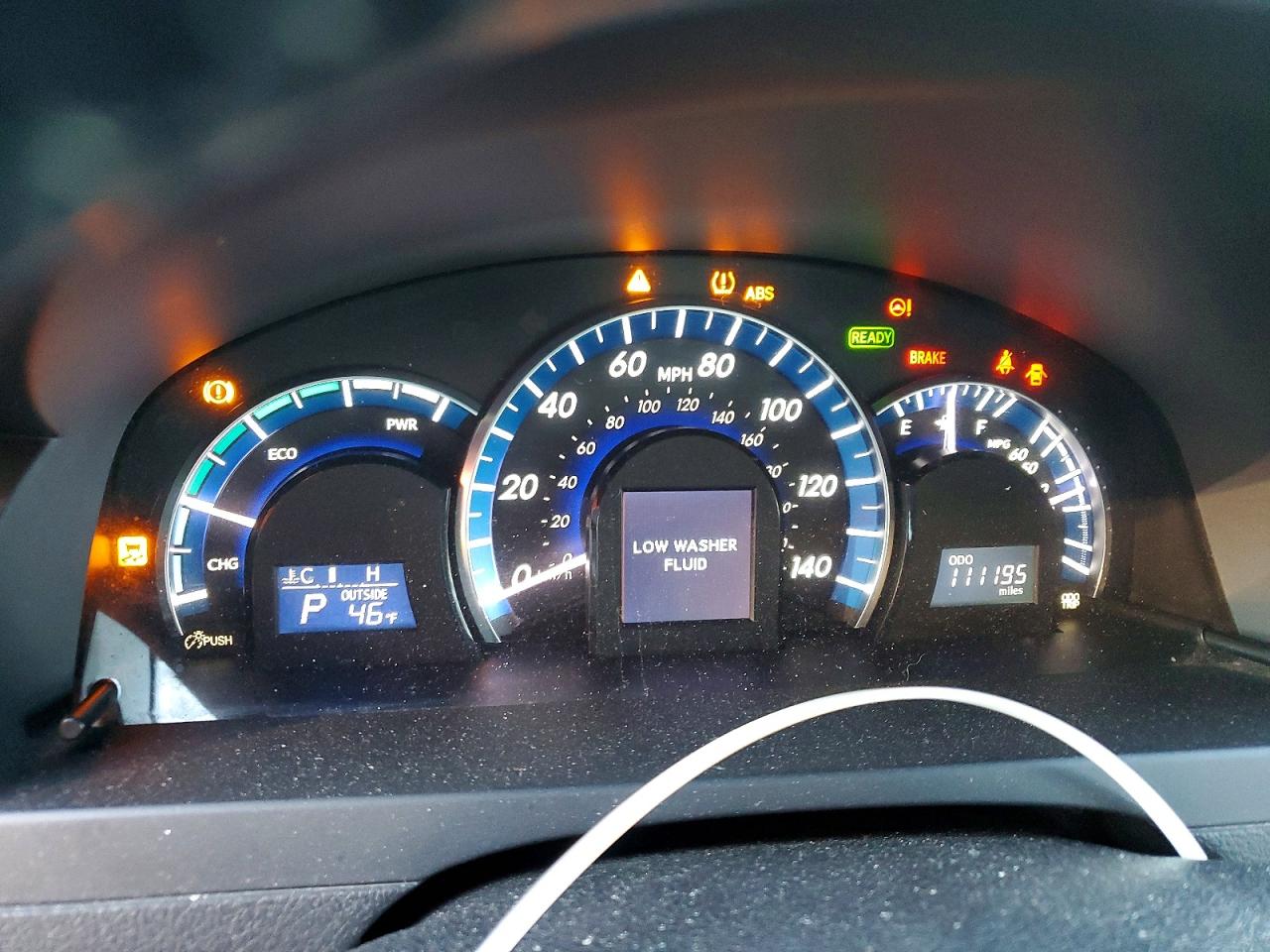 2014 TOYOTA CAMRY HYBRID photo 9