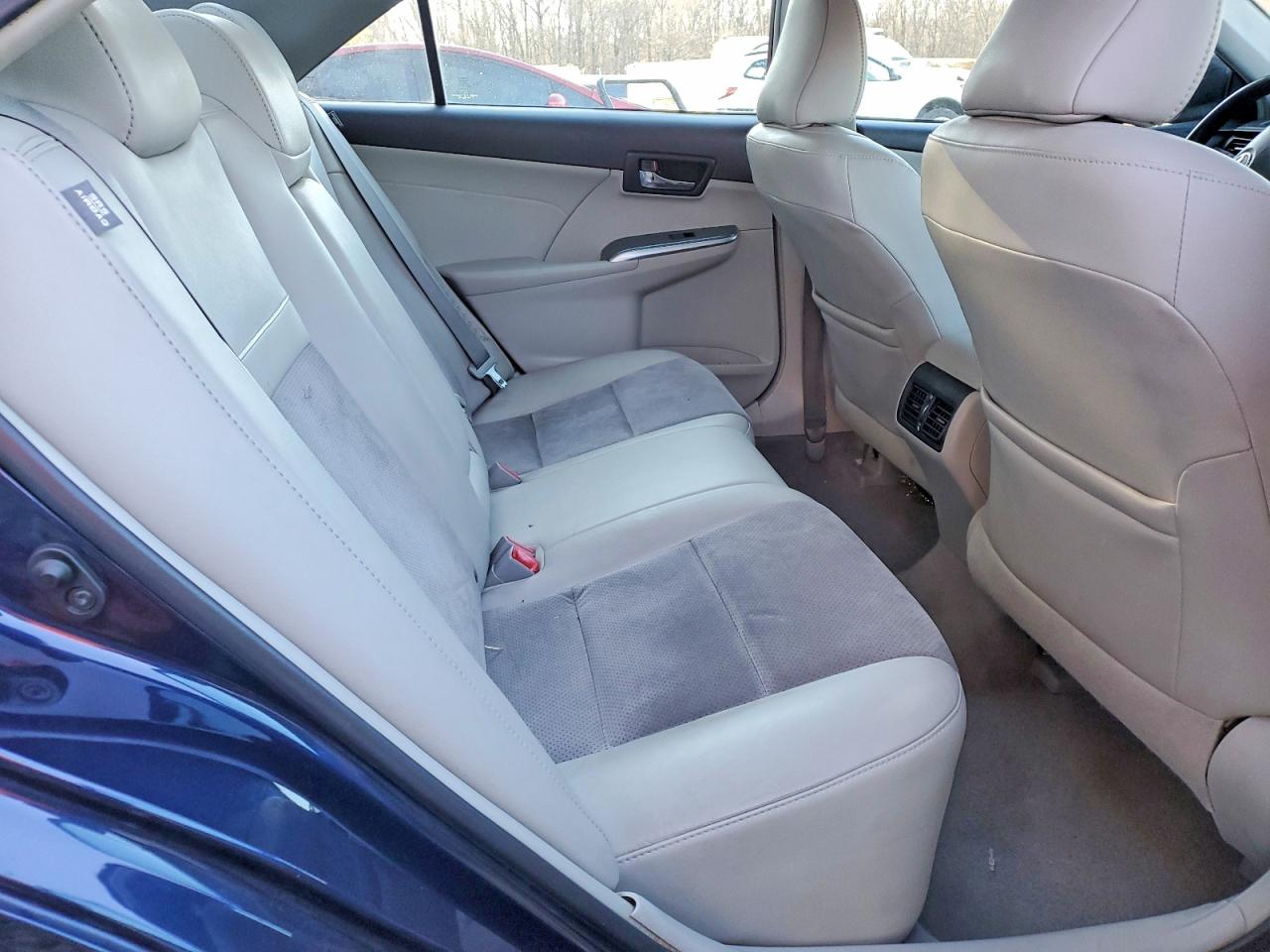 2014 TOYOTA CAMRY HYBRID photo 10
