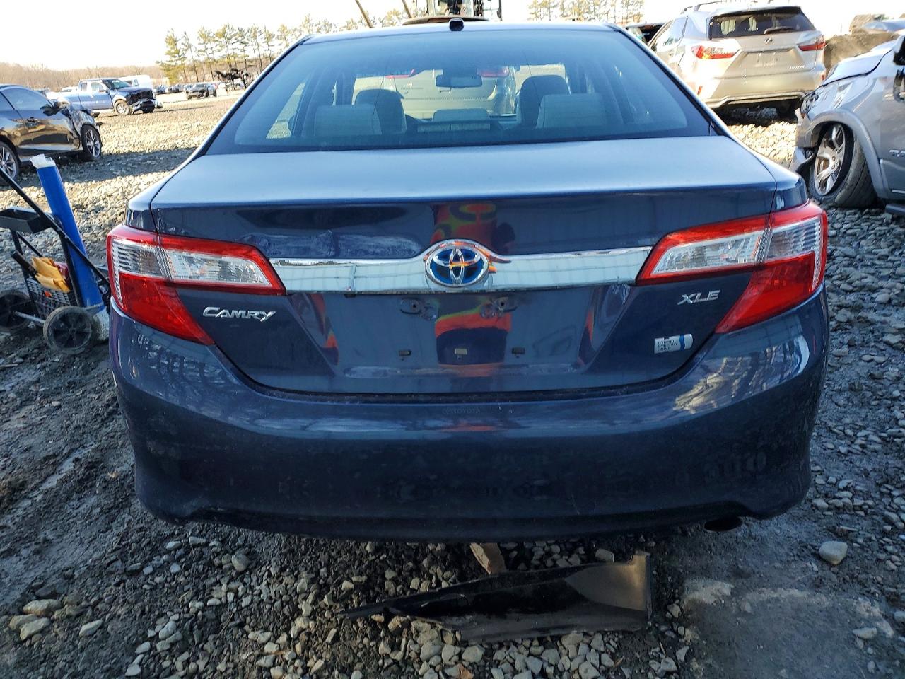 2014 TOYOTA CAMRY HYBRID photo 6