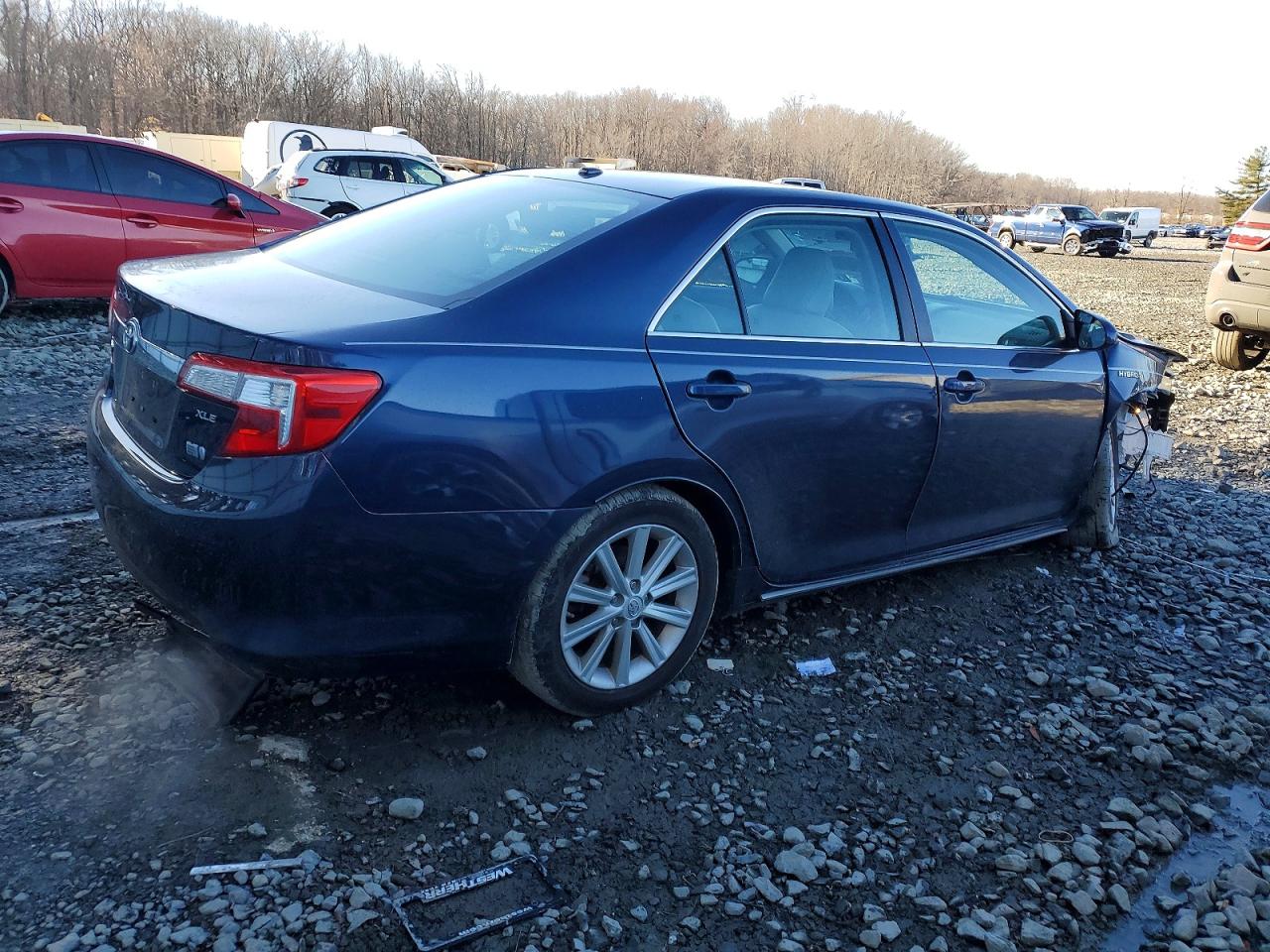 2014 TOYOTA CAMRY HYBRID photo 3