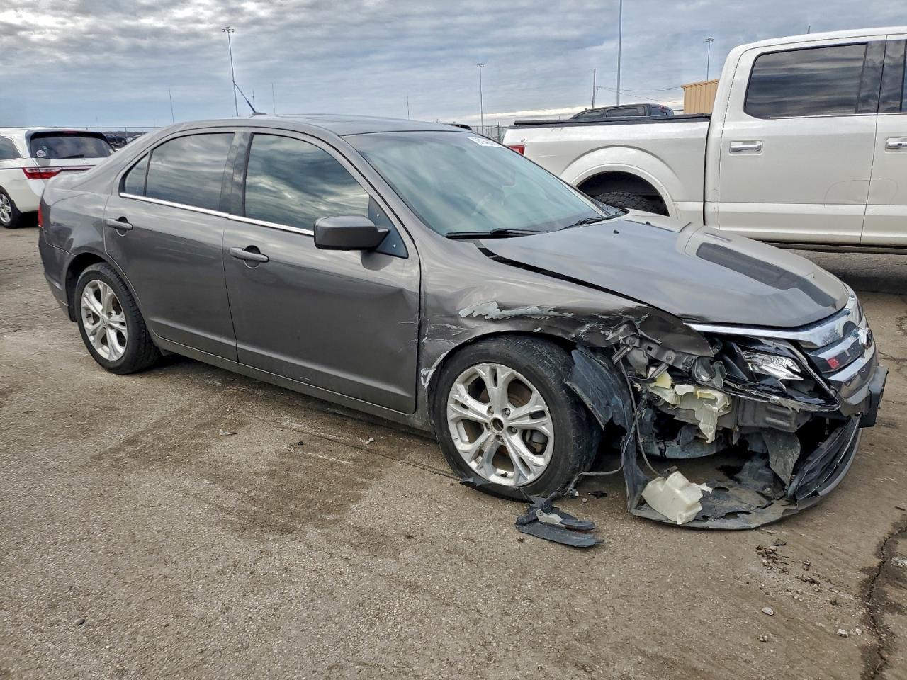 2012 FORD FUSION SE photo 4