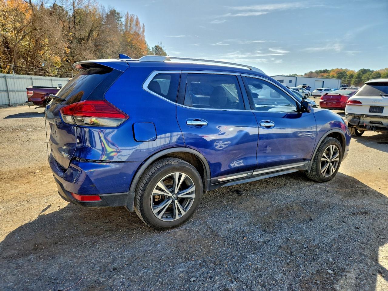 2017 NISSAN ROGUE S photo 5