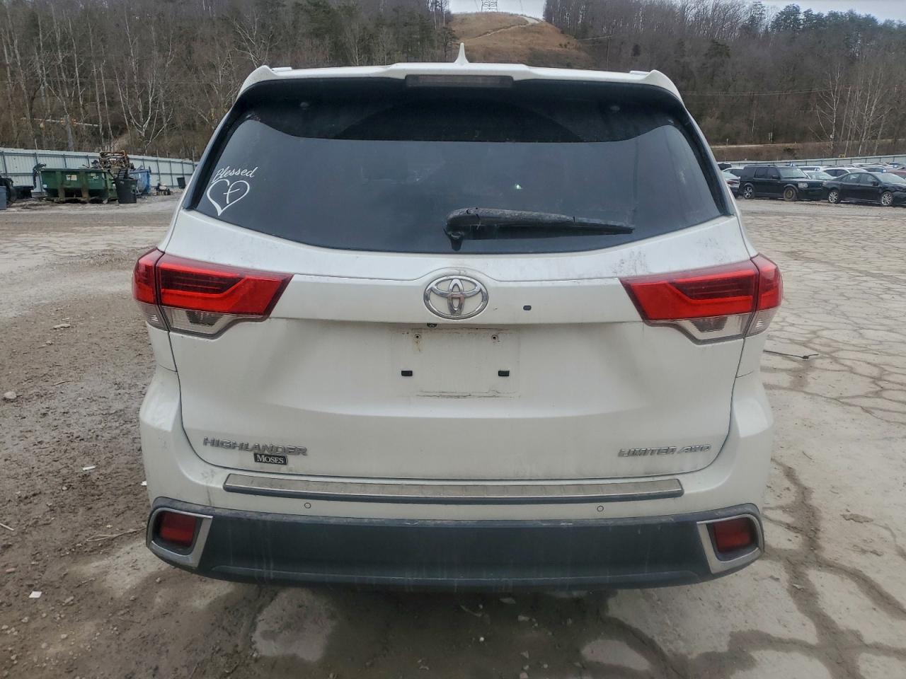 2018 TOYOTA HIGHLANDER LIMITED photo 11