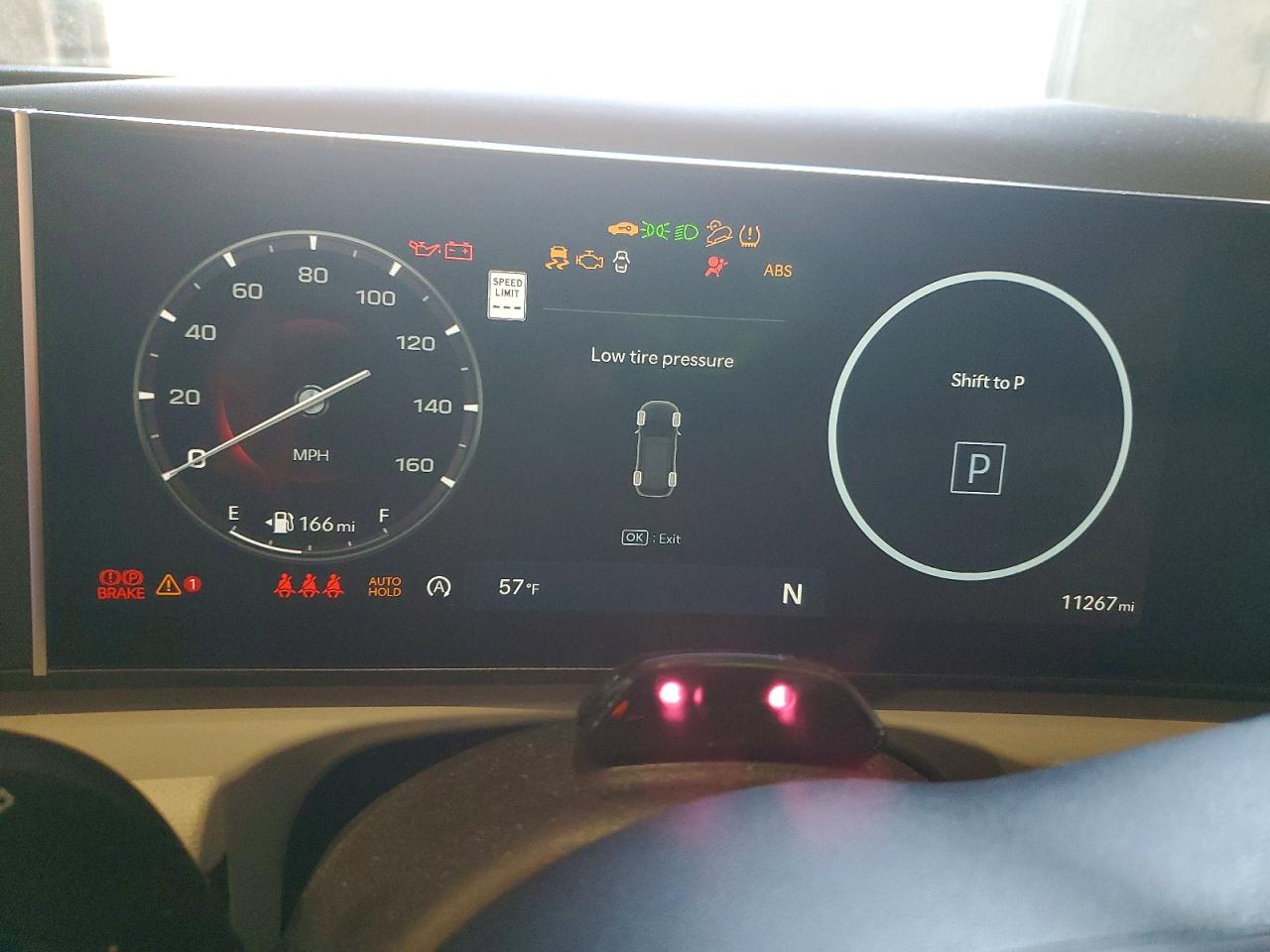 2025 HYUNDAI TUCSON SEL photo 17