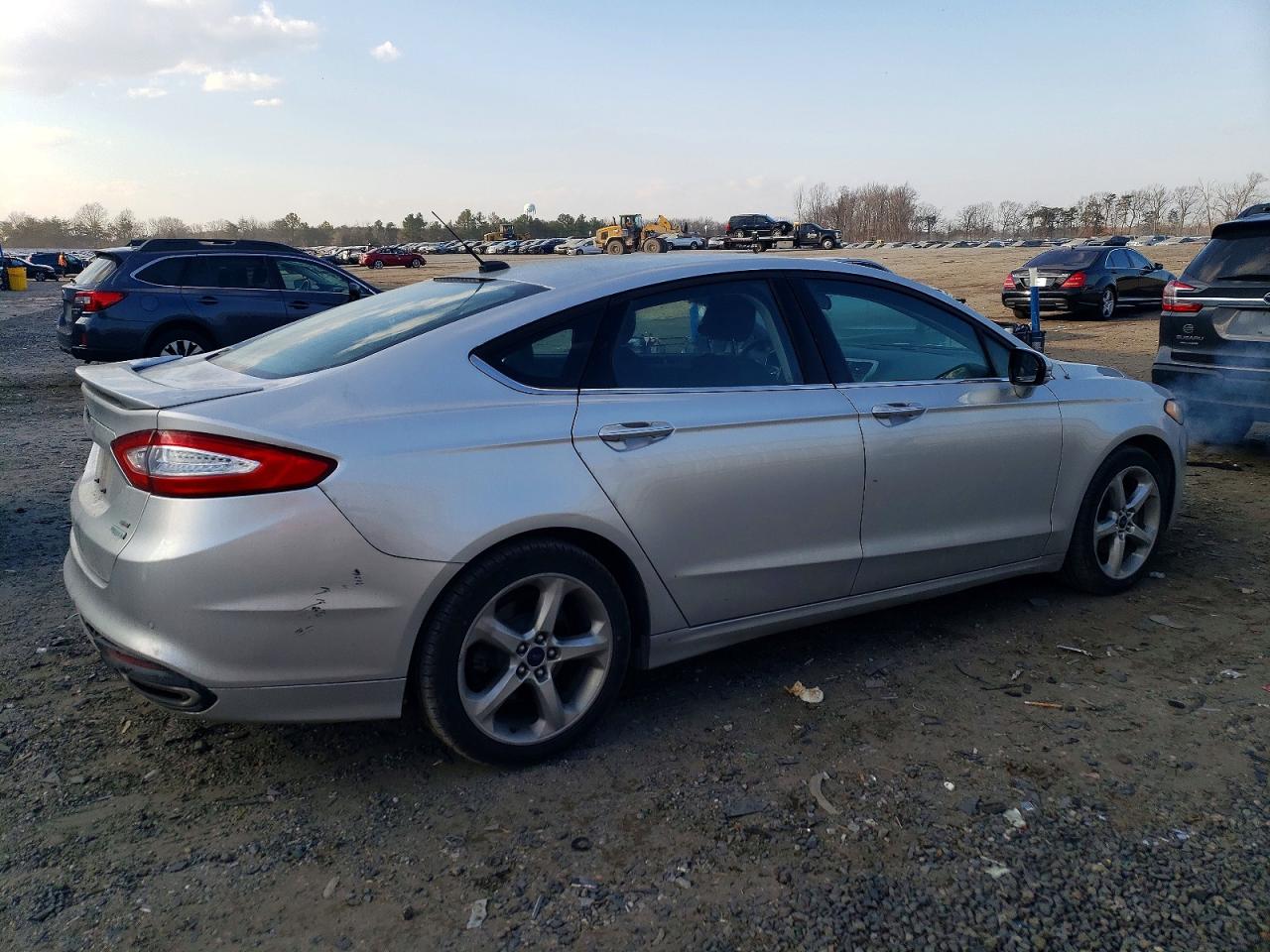 2016 FORD FUSION SE photo 3