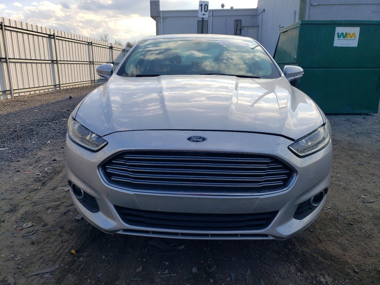 2016 FORD FUSION SE photo 5