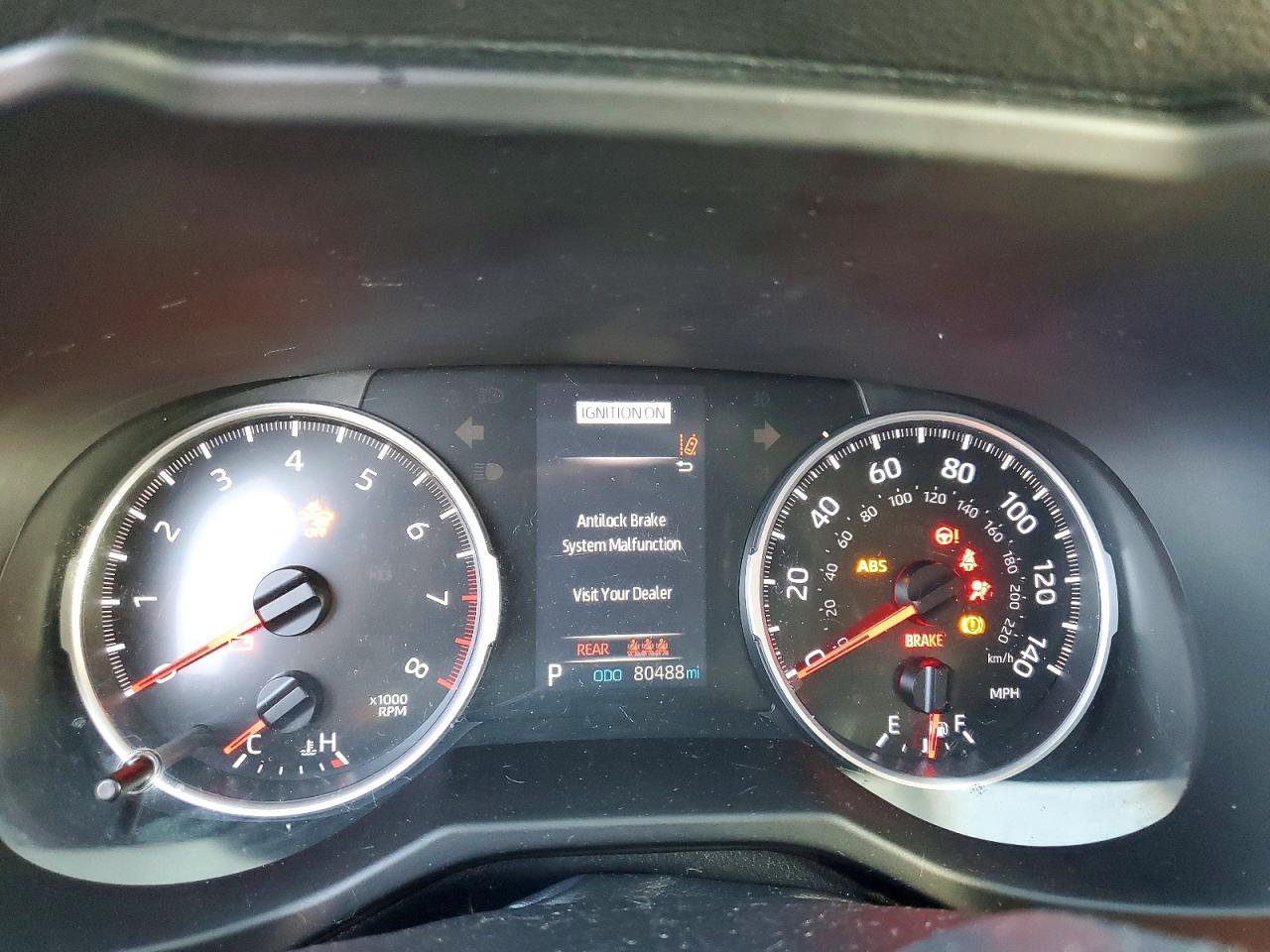 2021 TOYOTA RAV4 XLE photo 9