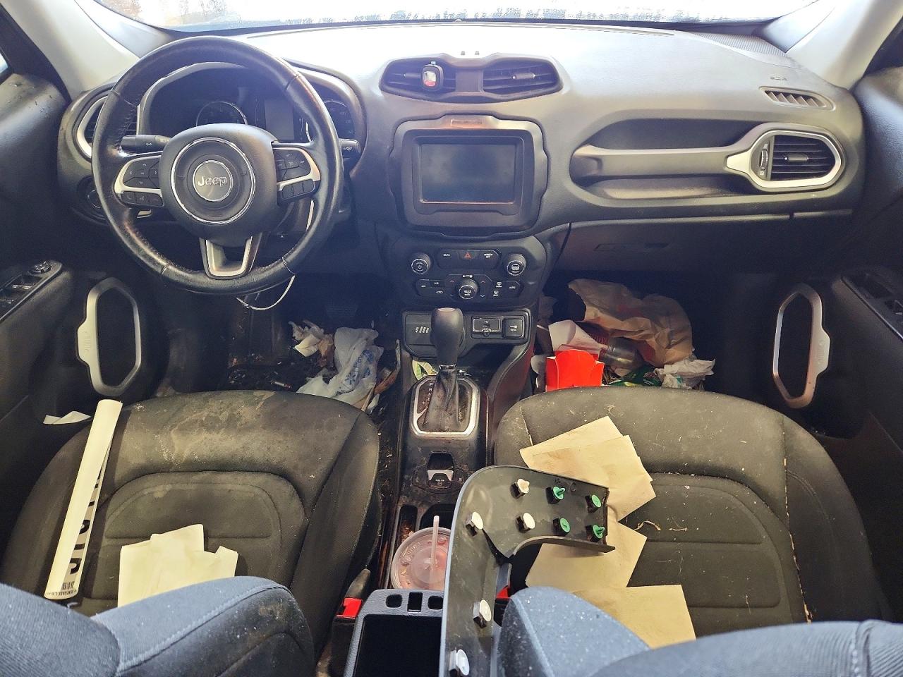 2019 JEEP RENEGADE LATITUDE photo 22