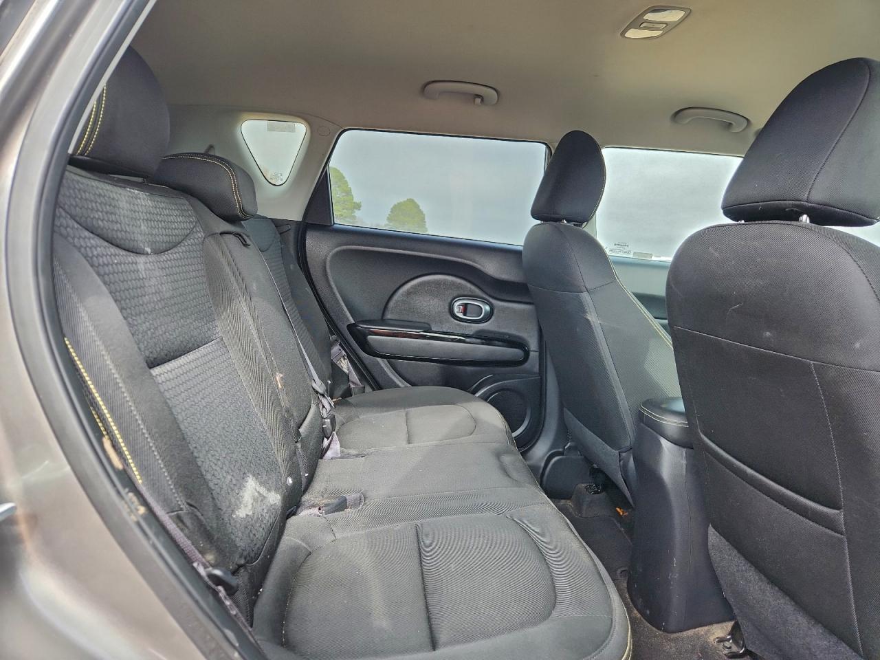 2016 KIA SOUL + photo 10