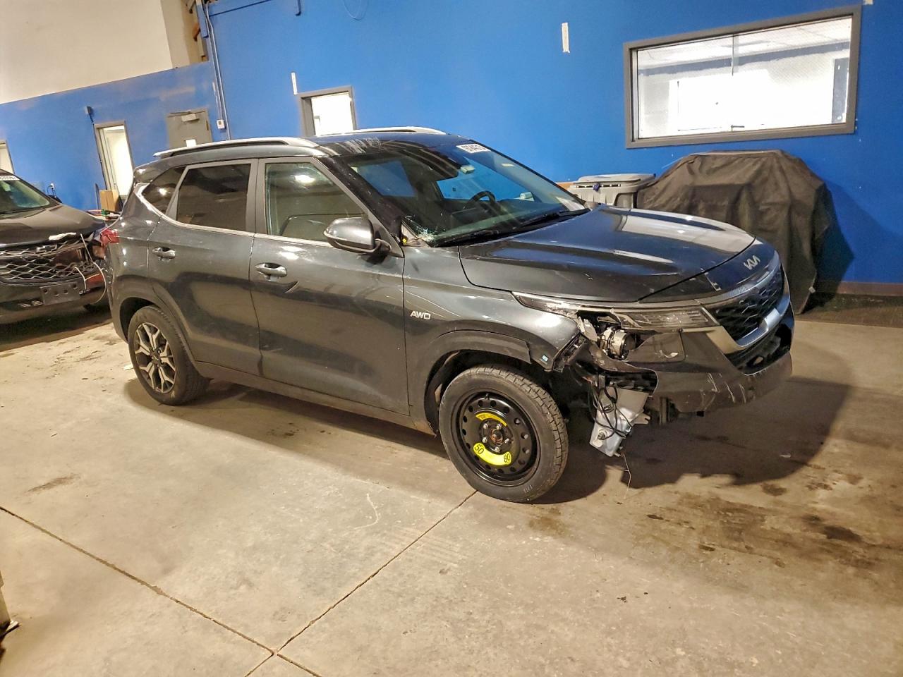 2023 KIA SELTOS EX photo 4