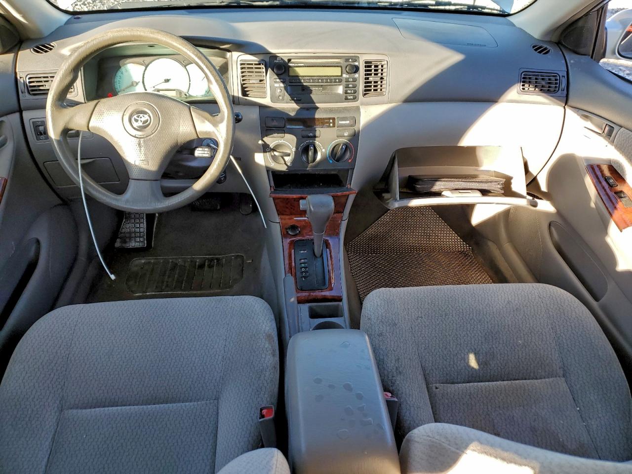 2003 TOYOTA COROLLA CE photo 8