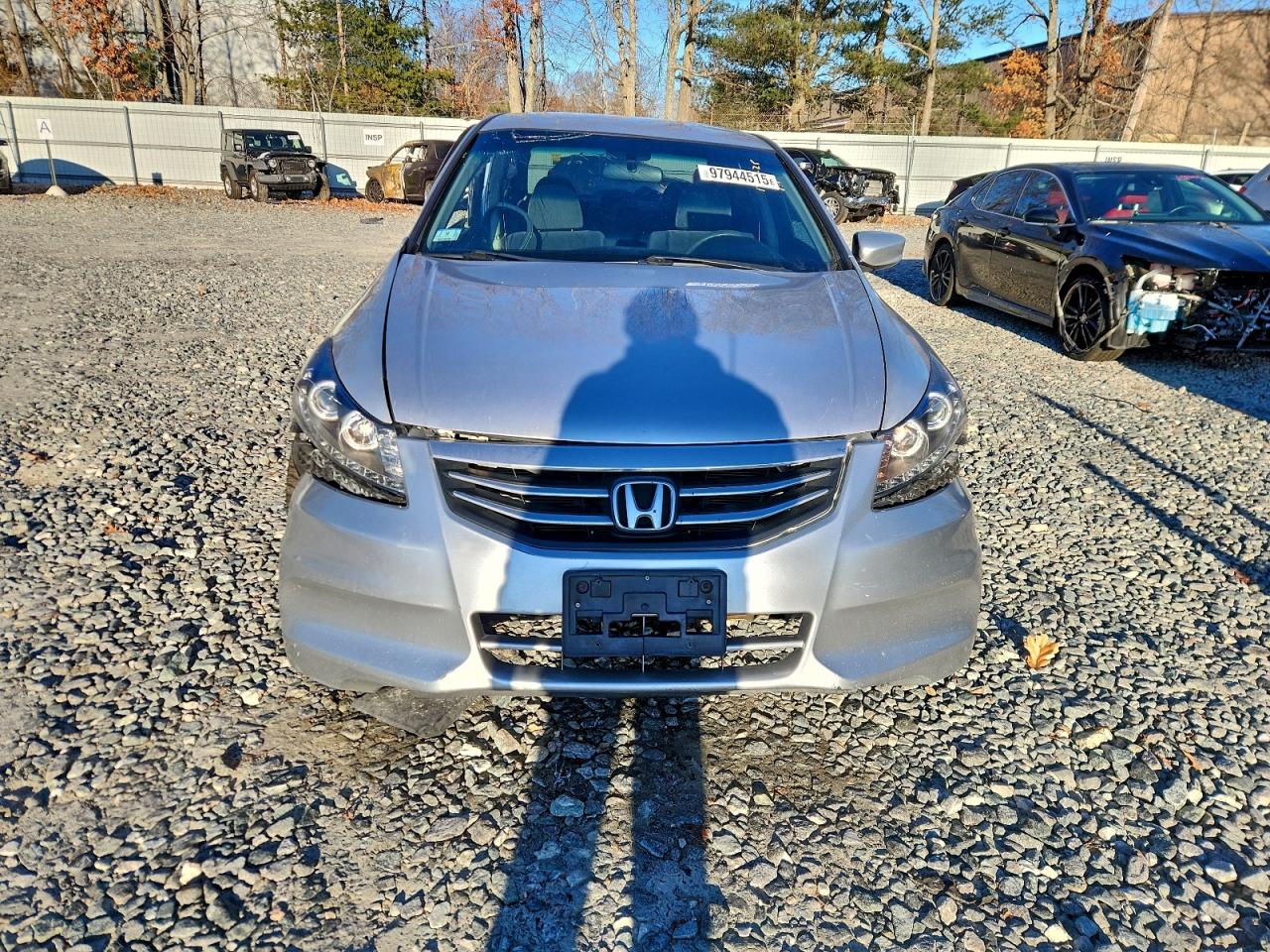 2011 HONDA ACCORD LX photo 9