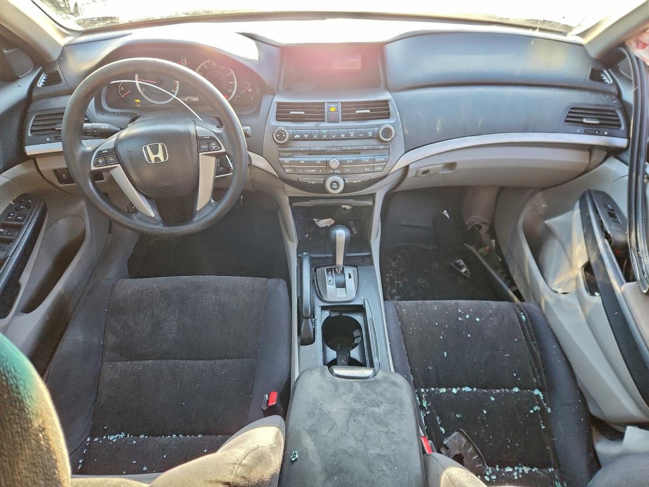 2011 HONDA ACCORD LX photo 15