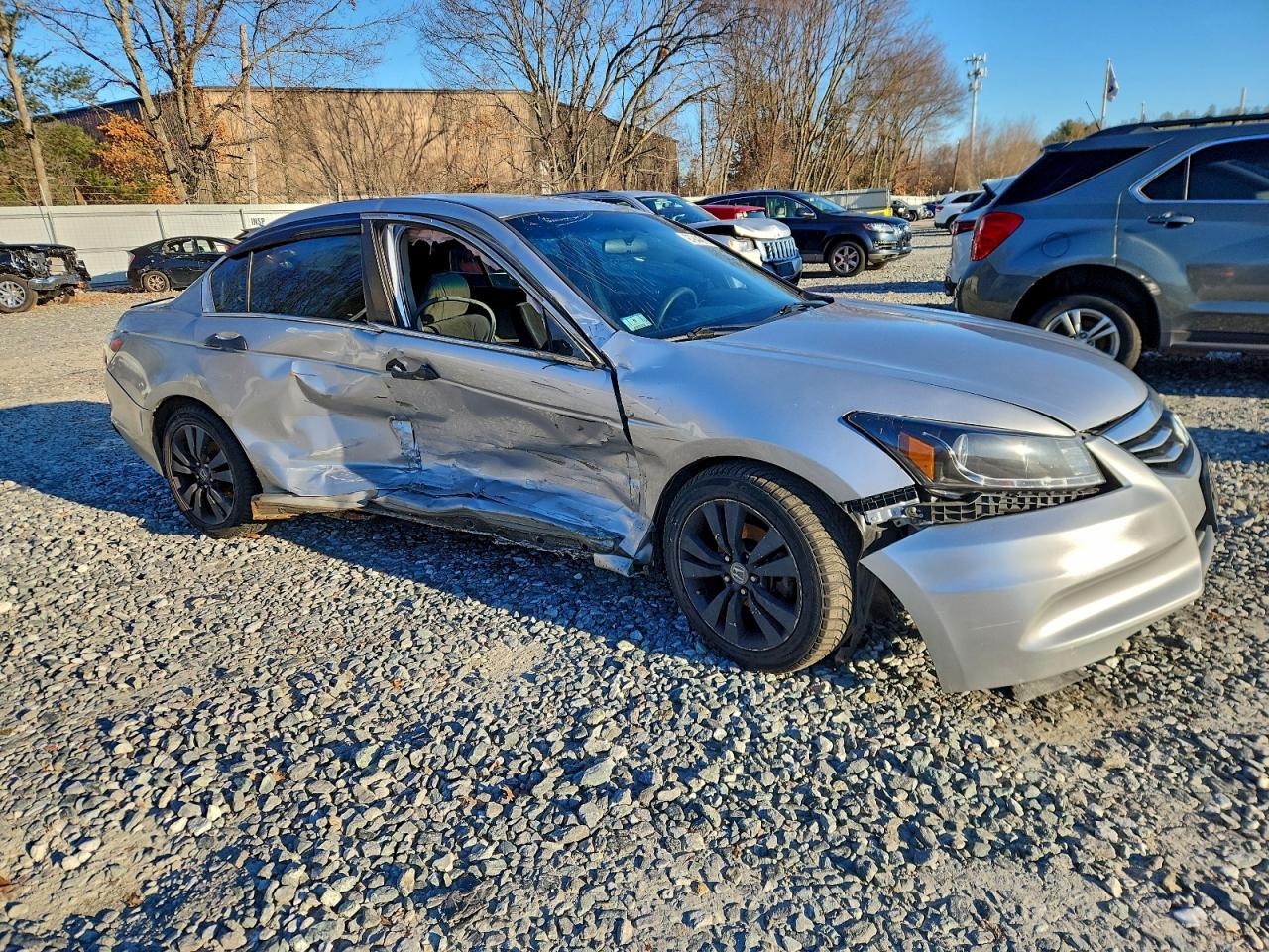 2011 HONDA ACCORD LX photo 7