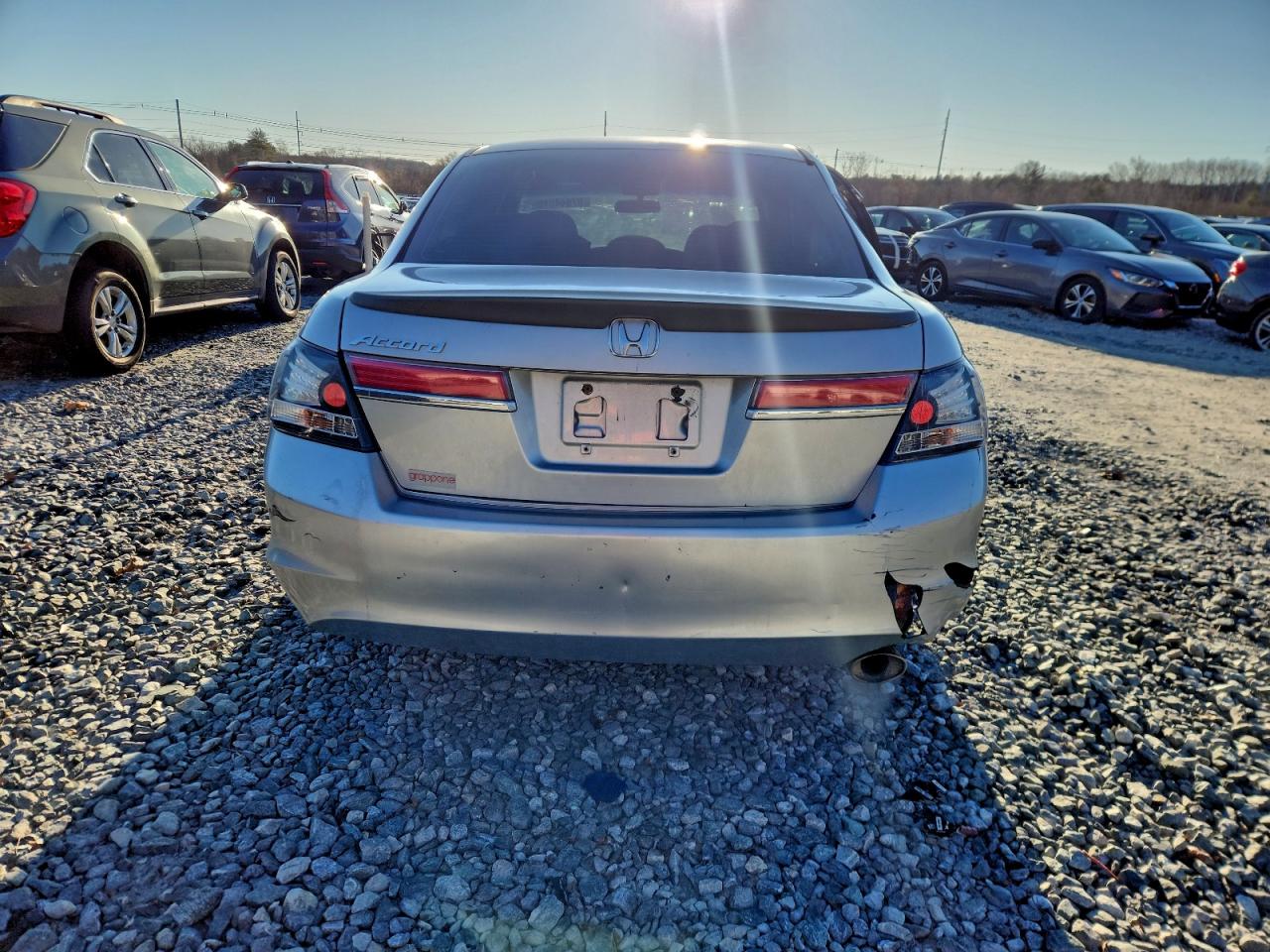 2011 HONDA ACCORD LX photo 11