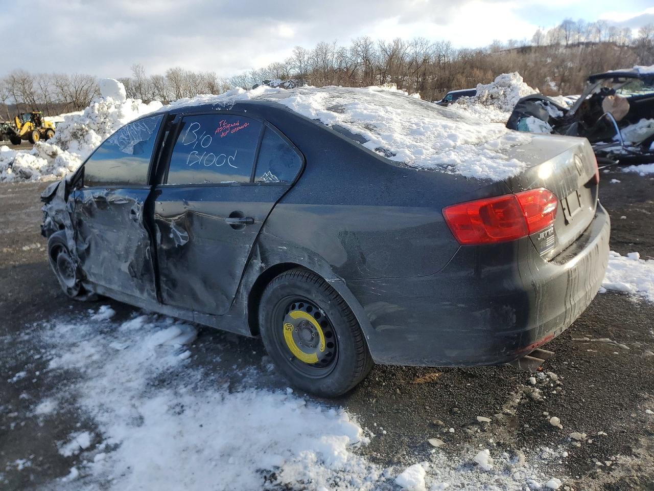 2014 VOLKSWAGEN JETTA BASE photo 3