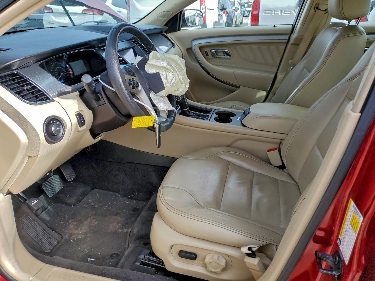 2018 FORD TAURUS SEL photo 13