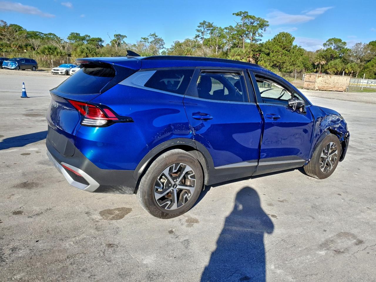 2025 KIA SPORTAGE EX photo 3