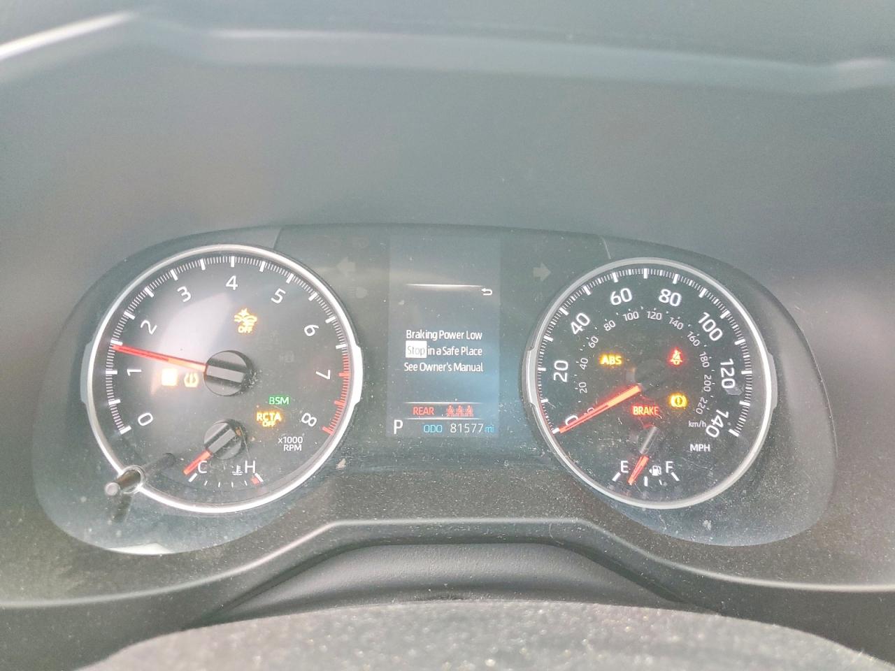 2019 TOYOTA RAV4 XLE photo 17