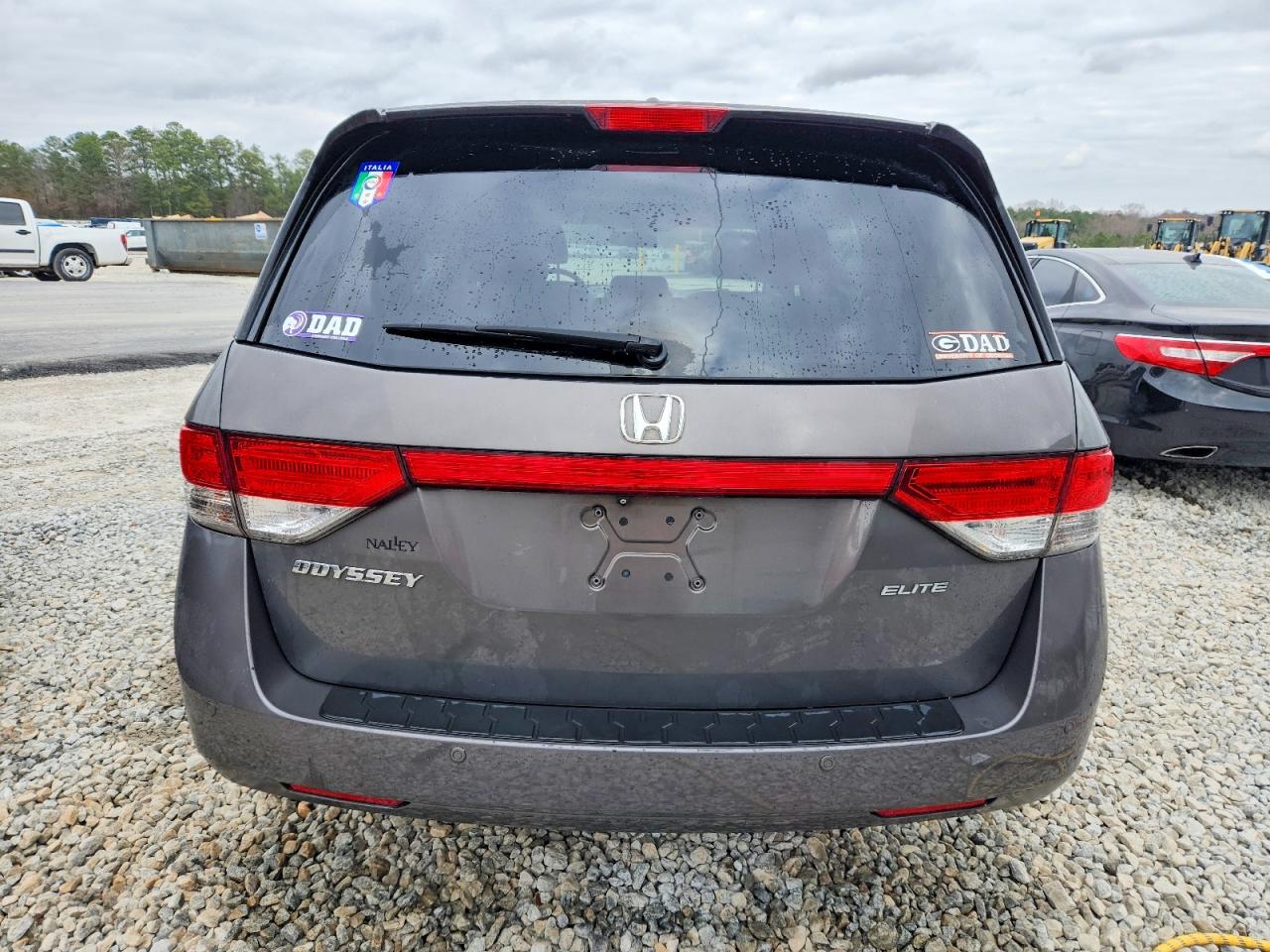 2014 HONDA ODYSSEY TOURING photo 11