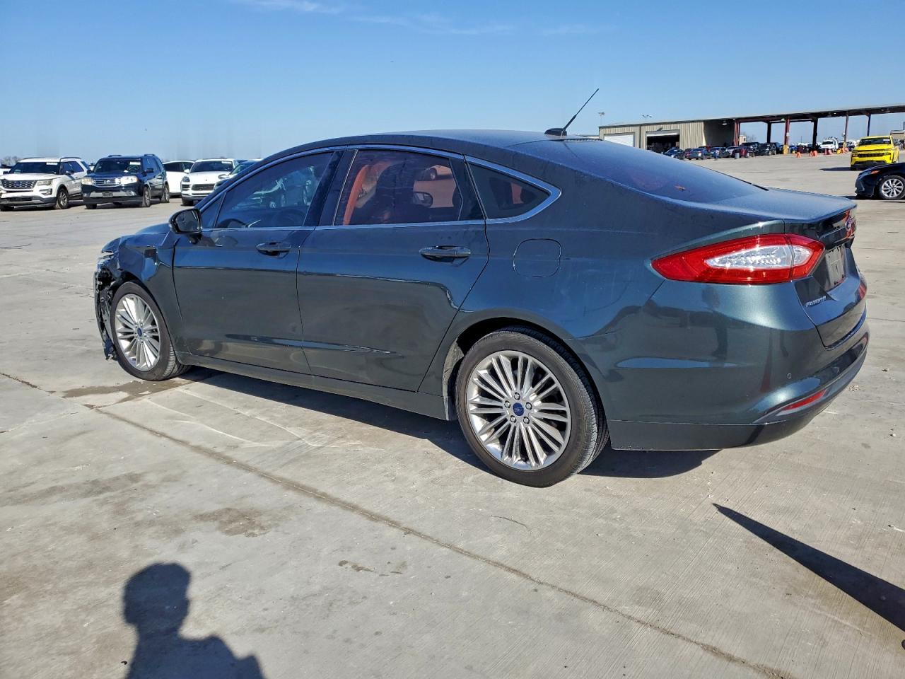 2015 FORD FUSION SE photo 2