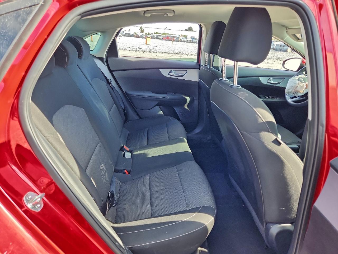 2024 KIA FORTE LX photo 10